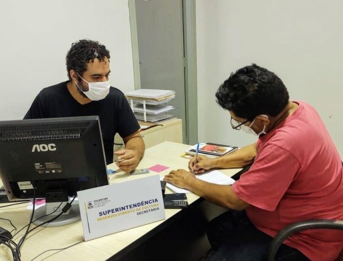 Governo do Estado paga primeiro lote do auxílio emergencial da Lei Aldir Blanc