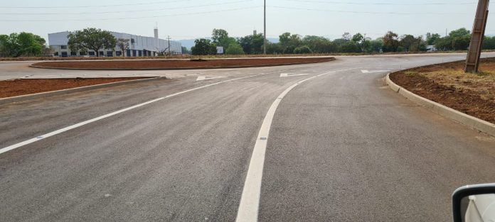 Avenida LO-04 tem asfalto concluído e via é liberada para o tráfego