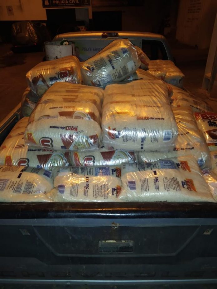 Parte de carga de arroz roubada em Gurupi é recuperada pela Polícia Civil em Peixe