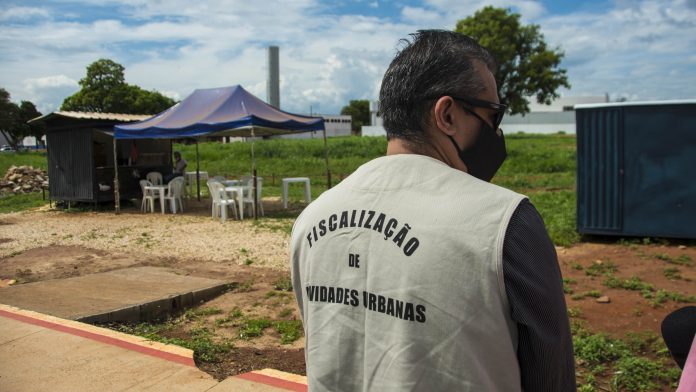 FiscalizaC3A7C3A3o-do-Comercio-Irregular-Lucas-EstevC3A3o-1