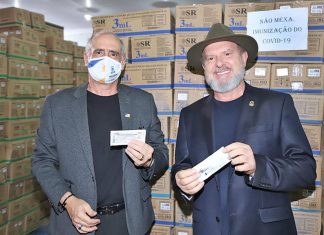 Governador Carlesse vai a São Paulo receber vacinas contra a Covid-19 destinadas ao Tocantins