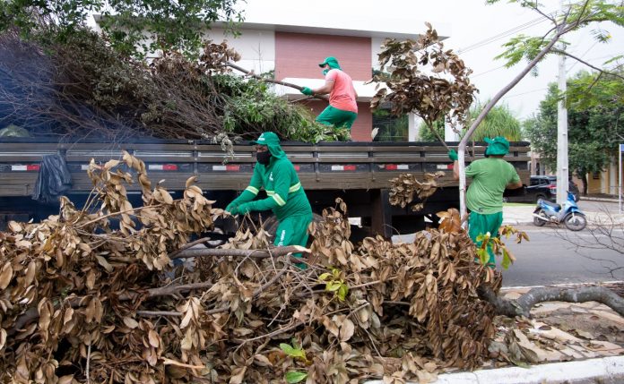 MutirC3A3o-de-limpeza-percorre-bairros-de-Gurupi-1