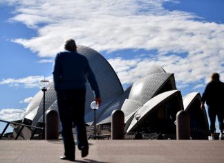 Sydney reforça confinamento com avanço da variante delta do coronavírus na Austrália