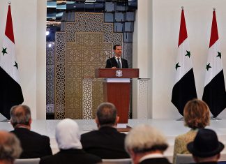 Bashar Al-Assad toma posse para quarto mandato na Síria após reeleição criticada