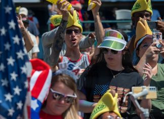 Norte-americanos celebram o 4 de Julho após cancelamentos em 2020 por pandemia