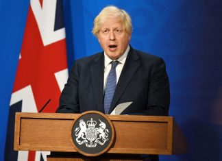 Boris Johnson faz isolamento após contato com infectado por Covid