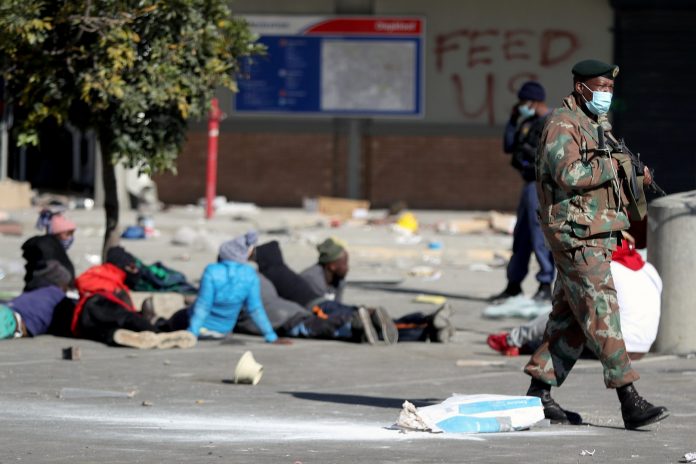 2021-07-13t083846z-623831194-rc2jjo9mh7i2-rtrmadp-3-safrica-zuma-protests-scaled