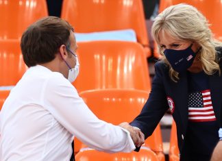 Emmanuel Macron e Jill Biden se encontram em jogo de basquete 3×3 nas Olimpíadas de Tóquio