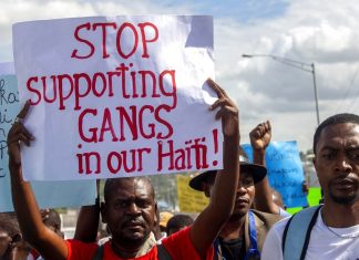 Em 2021, Haiti, o país mais pobre das Américas, enfrenta onda de violência, alta de infecções de Covid-19 e disputa política com assassinato de presidente