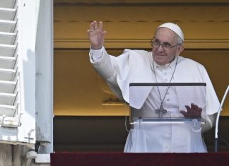 Autoridades italianas investigam envelope com balas de revólver endereçado ao Papa Francisco