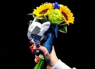 Tóquio 2020: a tragédia que inspirou buquê de flores dado a medalhistas