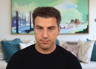 Afeganistão: Airbnb oferece acomodação gratuita a 20 mil refugiados afegãos
