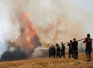 Grécia e Turquia enfrentam situação crítica pelos incêndios