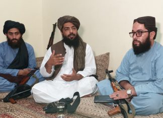 ‘Não haverá democracia, a lei é a sharia e é isso’, diz comandante do Talibã