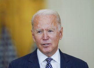Foco dos EUA no Afeganistão é retirar americanos e aliados, diz Biden