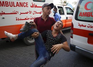 Confronto entre palestinos e tropas israelenses deixa feridos em Gaza