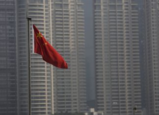 China aprova lei sobre dados pessoais na internet