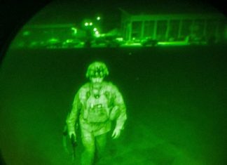 Exército americano destruiu aviões e blindados antes de deixar Cabul