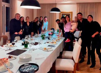 Presidente da Argentina se desculpa por festa clandestina; oposição pede impeachment