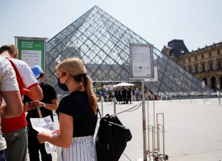 França espera receber 50 milhões de turistas em 2021