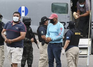Prefeito de ilha paradisíaca em Honduras é detido acusado de narcotráfico