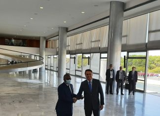Bolsonaro recebe presidente da Guiné-Bissau no Palácio do Planalto