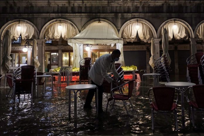 2021-08-08t230313z-1884702768-rc2a1p9548oh-rtrmadp-3-italy-weather-venice-scaled
