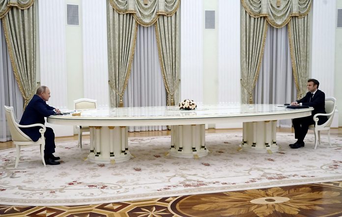 2022-02-07t163221z-1050018737-rc24fs9k1ejh-rtrmadp-3-ukraine-crisis-macron-putin-2-scaled