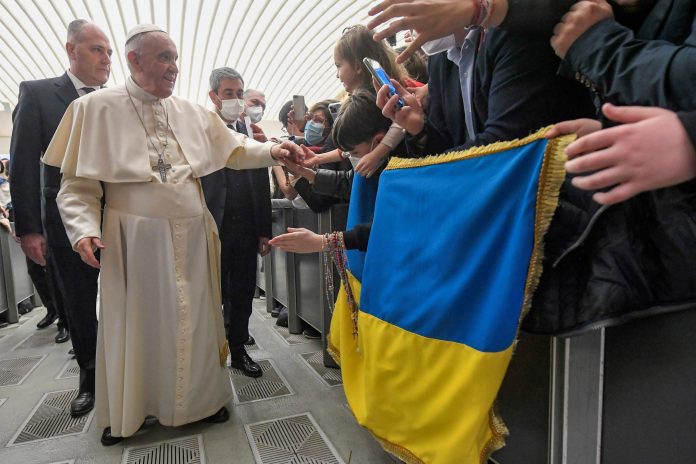 2022-03-16t133736z-1750640672-rc2k3t9zrd35-rtrmadp-3-pope-audience-scaled