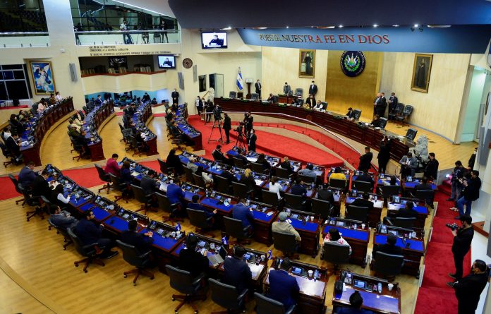 congresso-el-salvador-1-scaled