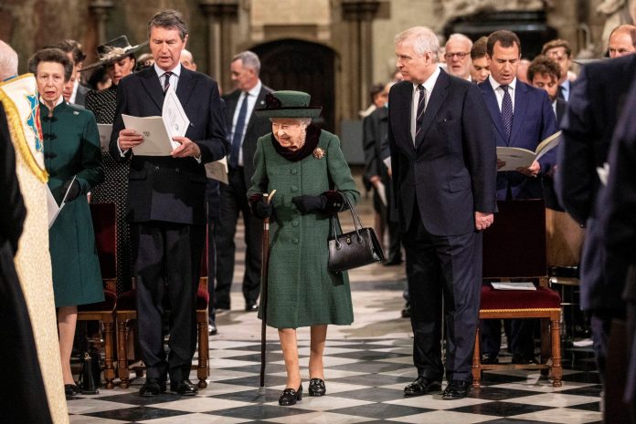 rainha-elizabeth-scaled