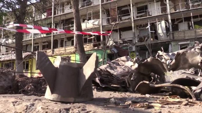 2022-05-05t091304z-1-lwd588605052022rp1-rtrwnev-e-5886-ukraine-crisis-kramatorsk-aftermath