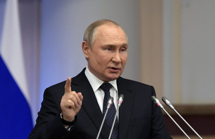 putin-parlamento-scaled