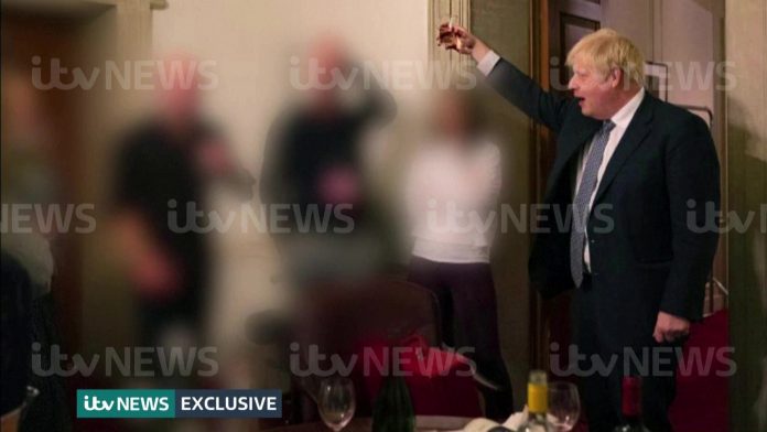 boris-johson-partygate-3