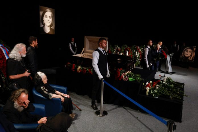 darya-funeral-scaled