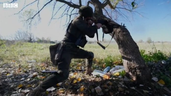 equipe-da-bbc-e-surpreendida-por-disparos-russos-na-ucrania