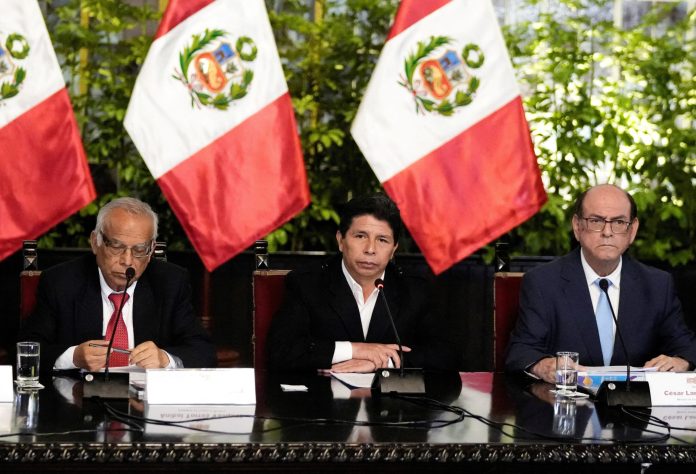 2022-11-17t171555z-1746075522-rc2czw97d2nl-rtrmadp-3-peru-politics-scaled