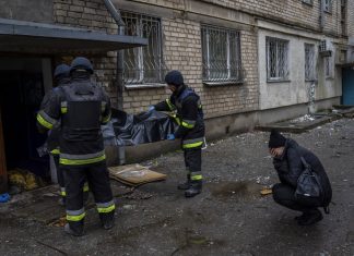 Ucrânia trabalha para restaurar água e energia após ataques russos
