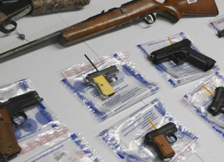 Mortalidade por armas de fogo em 2021 foi maior em três décadas nos Estados Unidos