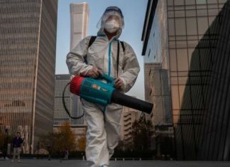 Covid-19: China tem 1ª morte em 6 meses e alta de casos em momento ‘mais grave’ da pandemia