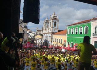 Polícia Civil registra 24 furtos e roubos no Pelourinho na estreia da seleção brasileira na Copa do Catar