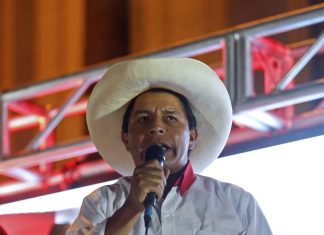 Da presidência à prisão em um só dia: entenda como Castillo tentou golpe e fracassou em sua cartada final no Peru