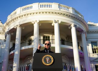 Biden sanciona lei que protege casamento entre pessoas do mesmo sexo