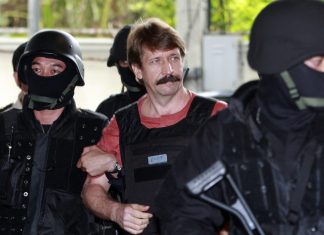 Quem é Viktor Bout, o ‘Senhor das Armas’ da vida real que foi libertado pelos EUA em troca da jogadora Brittney Griner