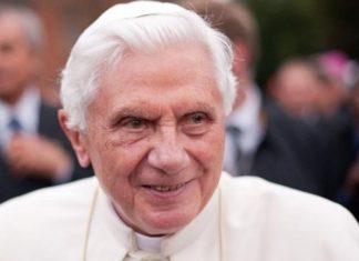 Por que a saúde frágil do papa emérito Bento 16 traz um dilema ao Vaticano