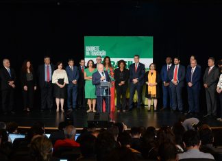 Você viu? Novos ministros do governo Lula, aprovação da PEC da Transição, festa na Argentina e adeus a Pedro Paulo Rangel