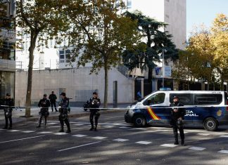 Carta-bomba é enviada a Embaixada dos EUA em Madri, em alerta por terrorismo