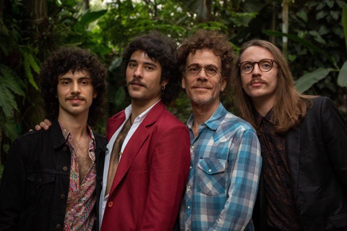 nandoreiscolomy-fotocarolsiqueira-1-media-scaled