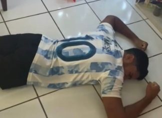 Brasileiro com dez tatuagens da Argentina vai marcar o tri nas costas: ‘defesa do goleiro no minuto final ou Messi com a taça’