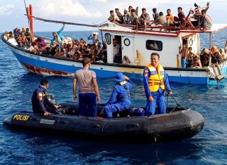 Acnur teme morte de 180 refugiados rohingyas desaparecidos no Oceano Índico